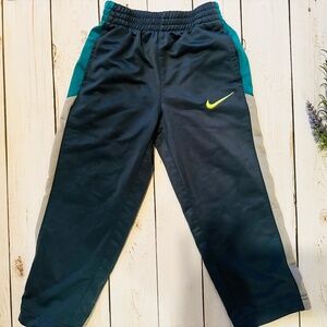 Boys Nike pants size 3t blue